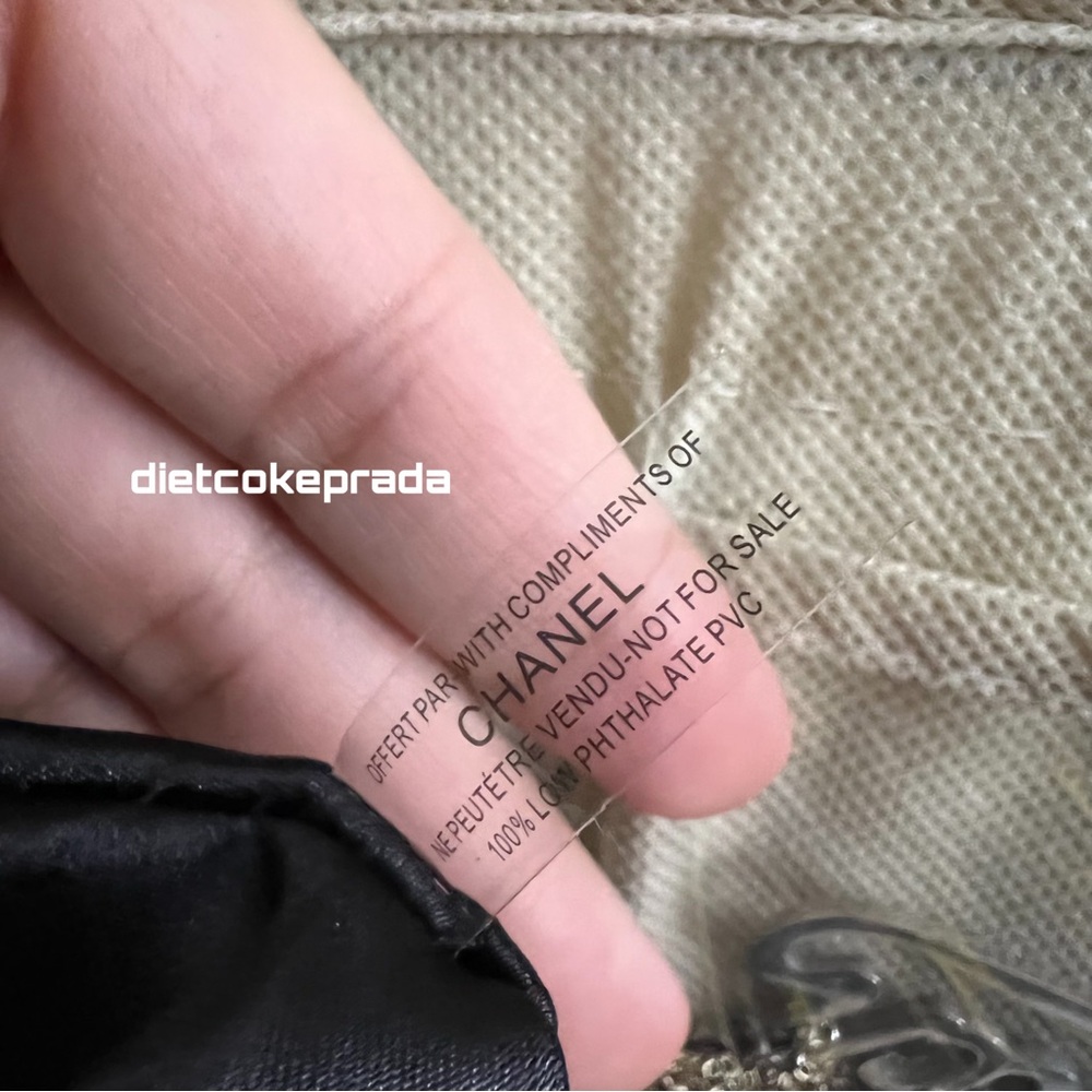 ⭐️ FIRM PRICE ⭐️ Authentic Chanel Terrycloth Makeup Bag - Picture 4 of 5